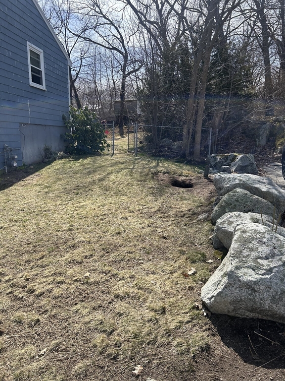 225 Westminster Road Weymouth, MA 02189 - Photo 12 of 15
