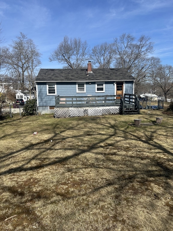 225 Westminster Road Weymouth, MA 02189 - Photo 14 of 15