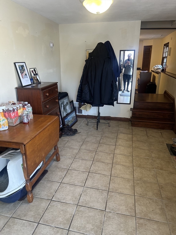 225 Westminster Road Weymouth, MA 02189 - Photo 4 of 15