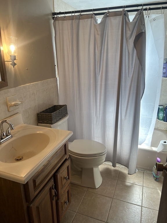 225 Westminster Road Weymouth, MA 02189 - Photo 10 of 15