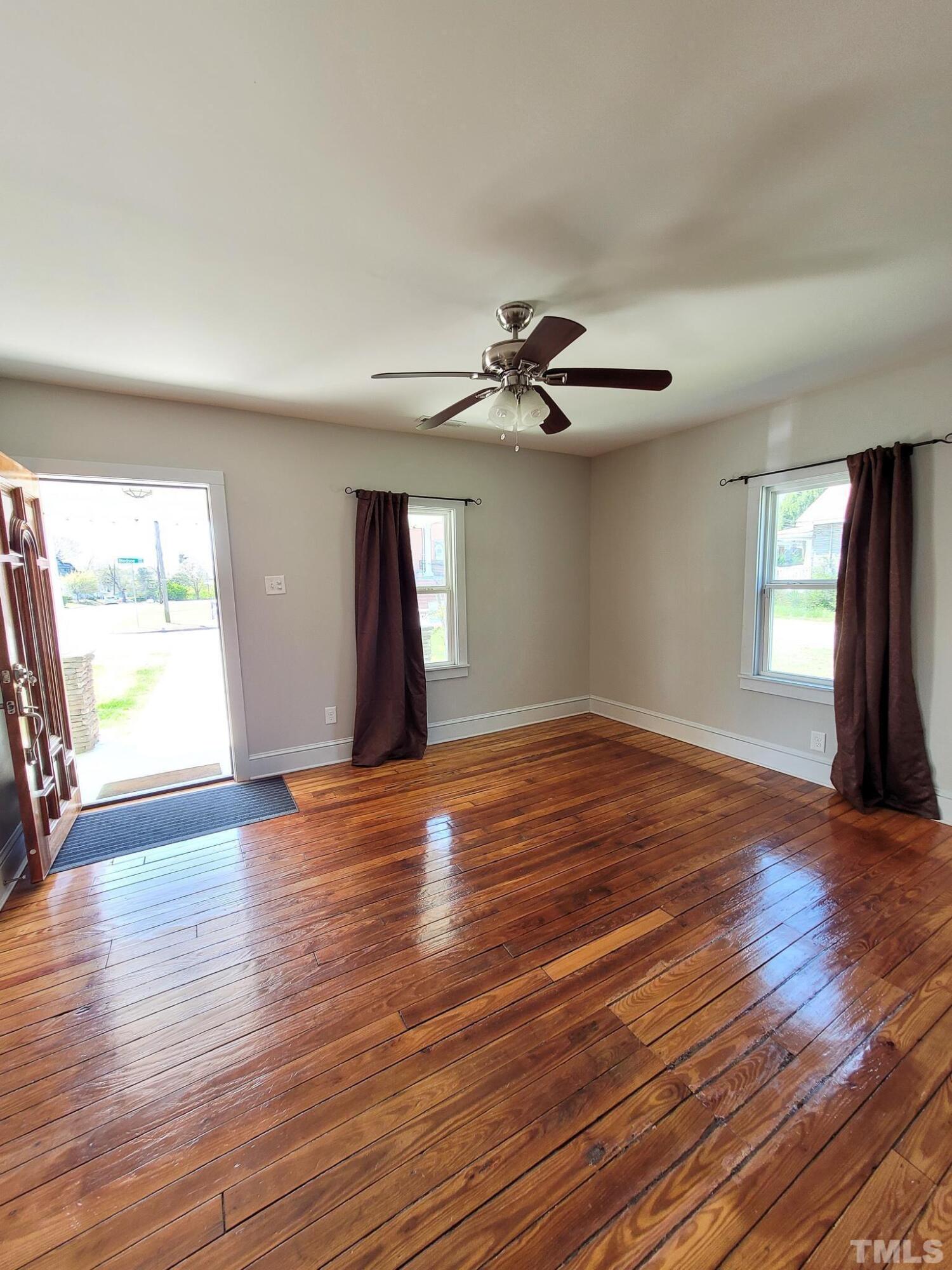 321 Bledsoe Avenue Raleigh, NC 27601 - Photo 6 of 32 Photo #6