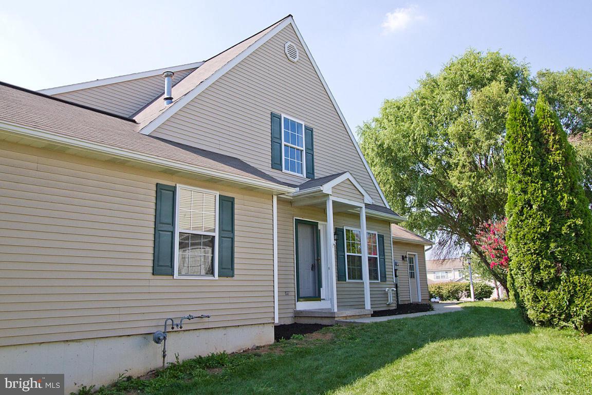29 Sandstone Court Lititz, PA 17543 - Photo 5 of 41
