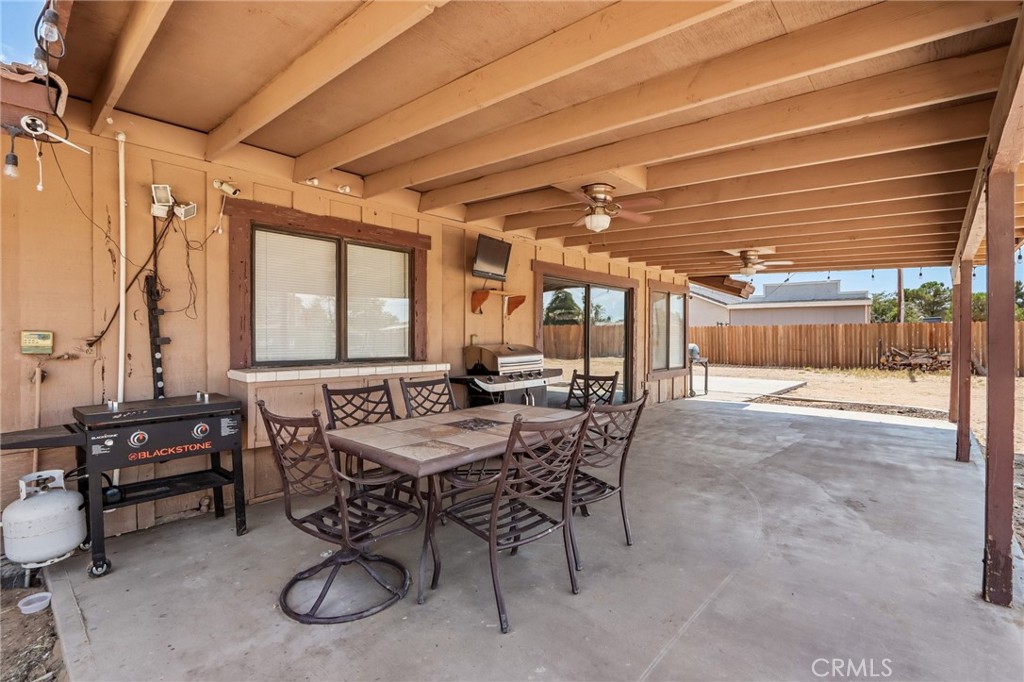 14182 Gayhead Road Apple Valley, CA 92307 - Photo 52 of 69 Main Home backyard