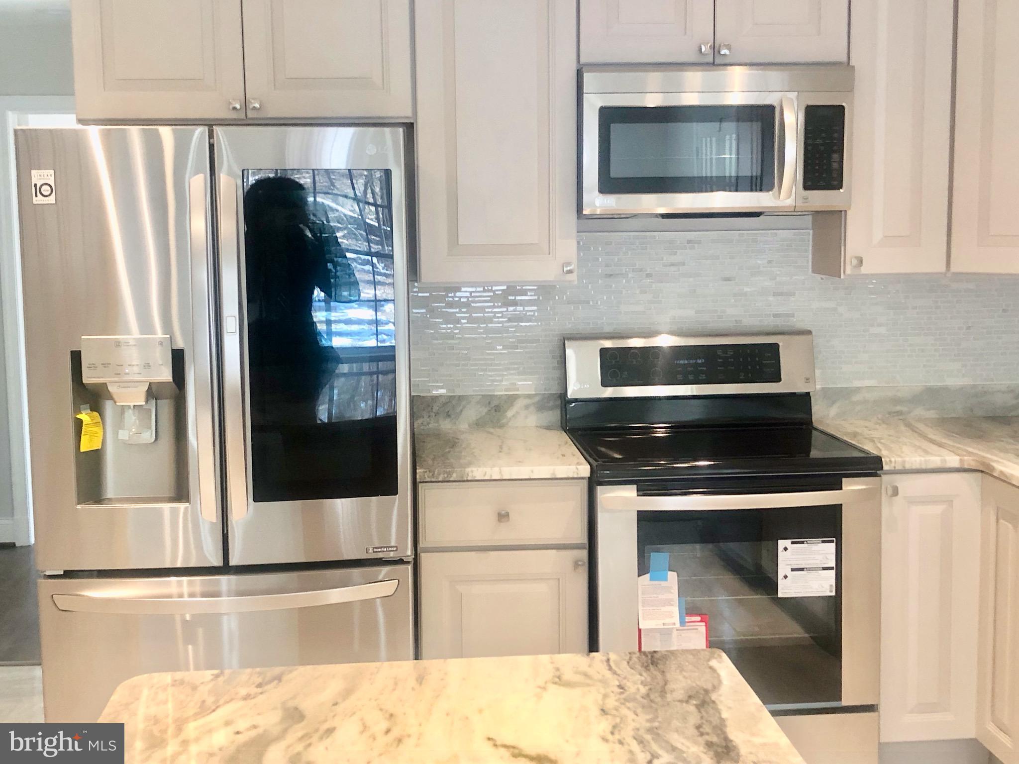 2112 Drury Road Silver Spring, MD 20906 - Photo 9 of 29 ALL NEW APPLIANCES