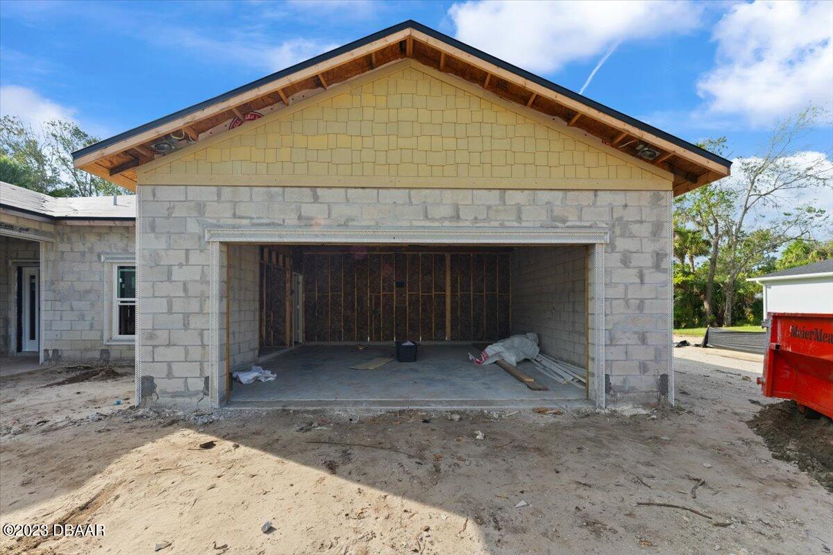 144 North Cory Drive Edgewater, FL 32141 - Photo 4 of 32 07-144 N Cory Dr (47 of 53)