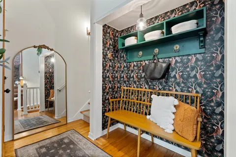 $649,900 | 1050 West Webster Avenue, Unit 1E, Chicago, IL 60614