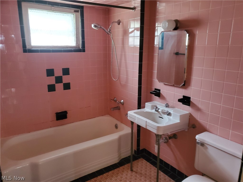 2125 Coventry Road Cleveland, OH 44118 - Photo 13 of 35 Gallery Image 13