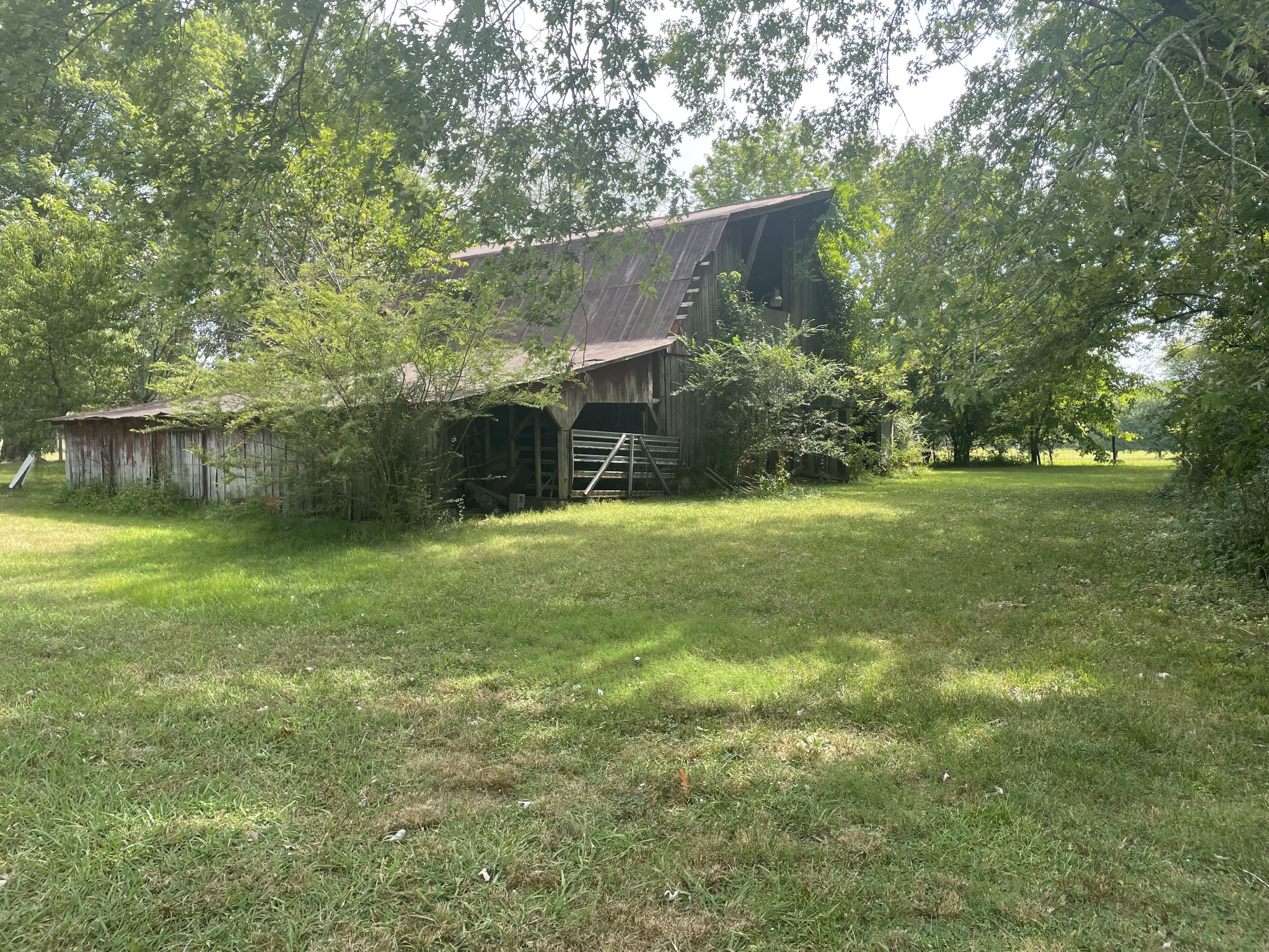 1799 Ragsdale Road Manchester, TN 37355 - Photo 9 of 17 a view of a backyard