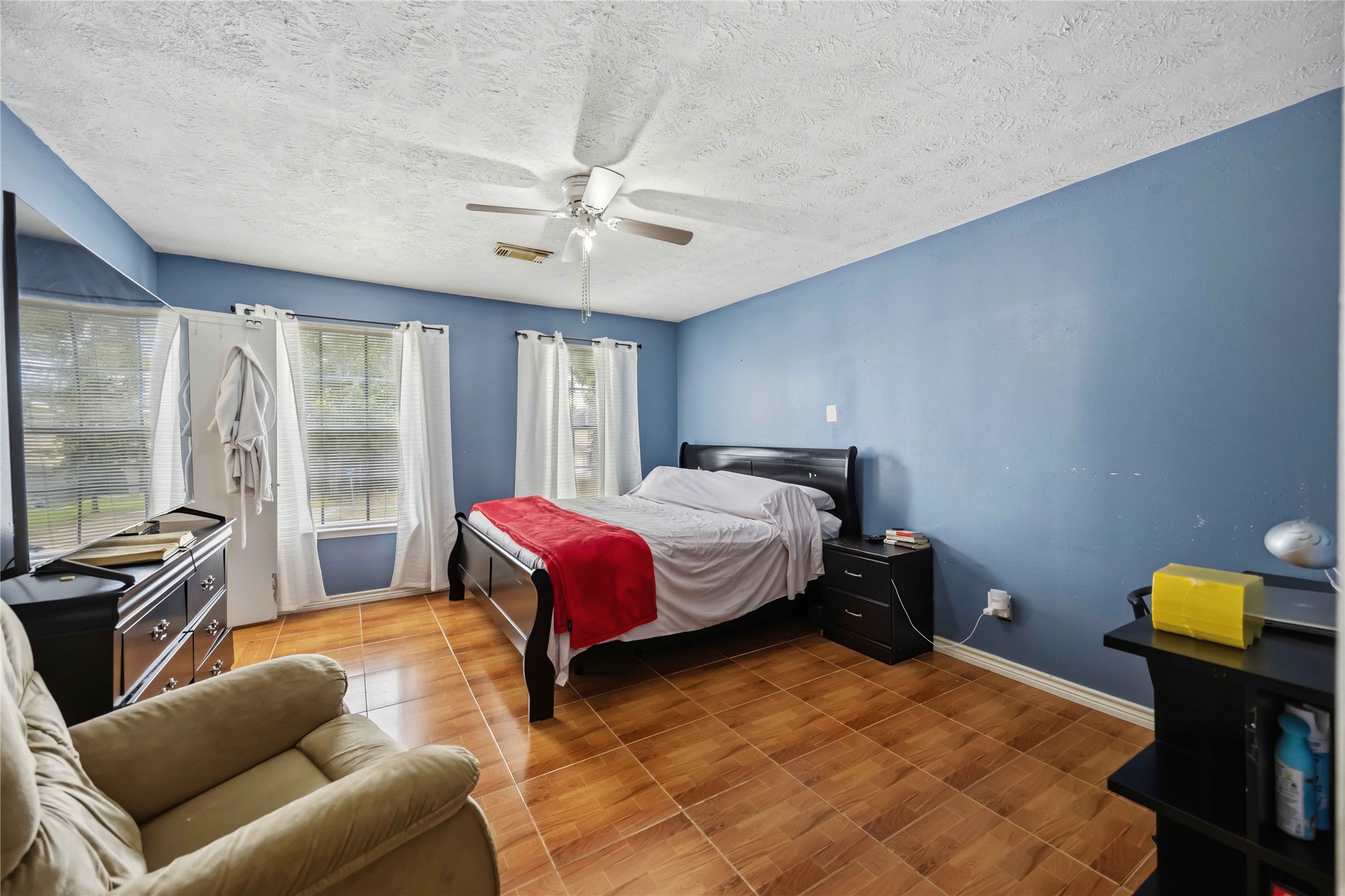 6802 Cheshire Park Road Houston, TX 77088 - Photo 13 of 26