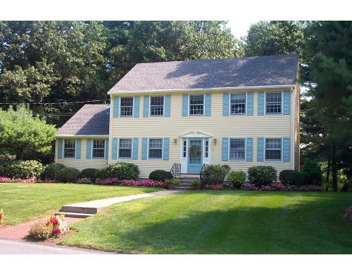 19 Robinwood Road Acton, MA 01720 - Photo 1 of 4 Gallery Image 1