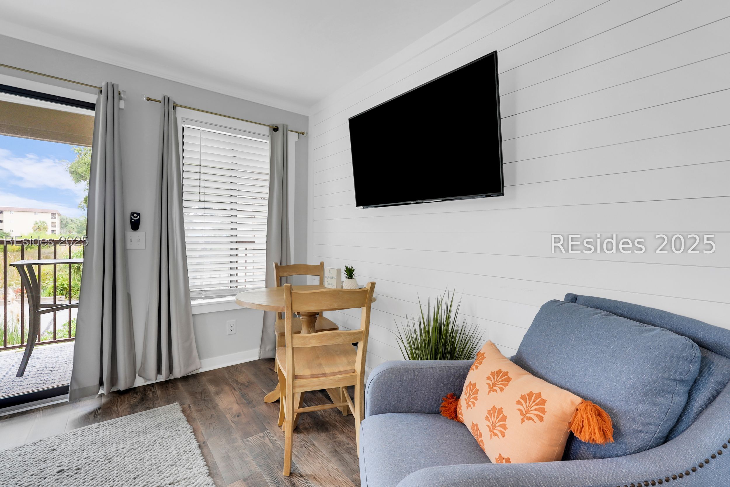 40 Folly Field Road, Unit A1 Hilton Head Island, SC 29928 - Photo 20 of 42 Lots of natural light shines through this end unit