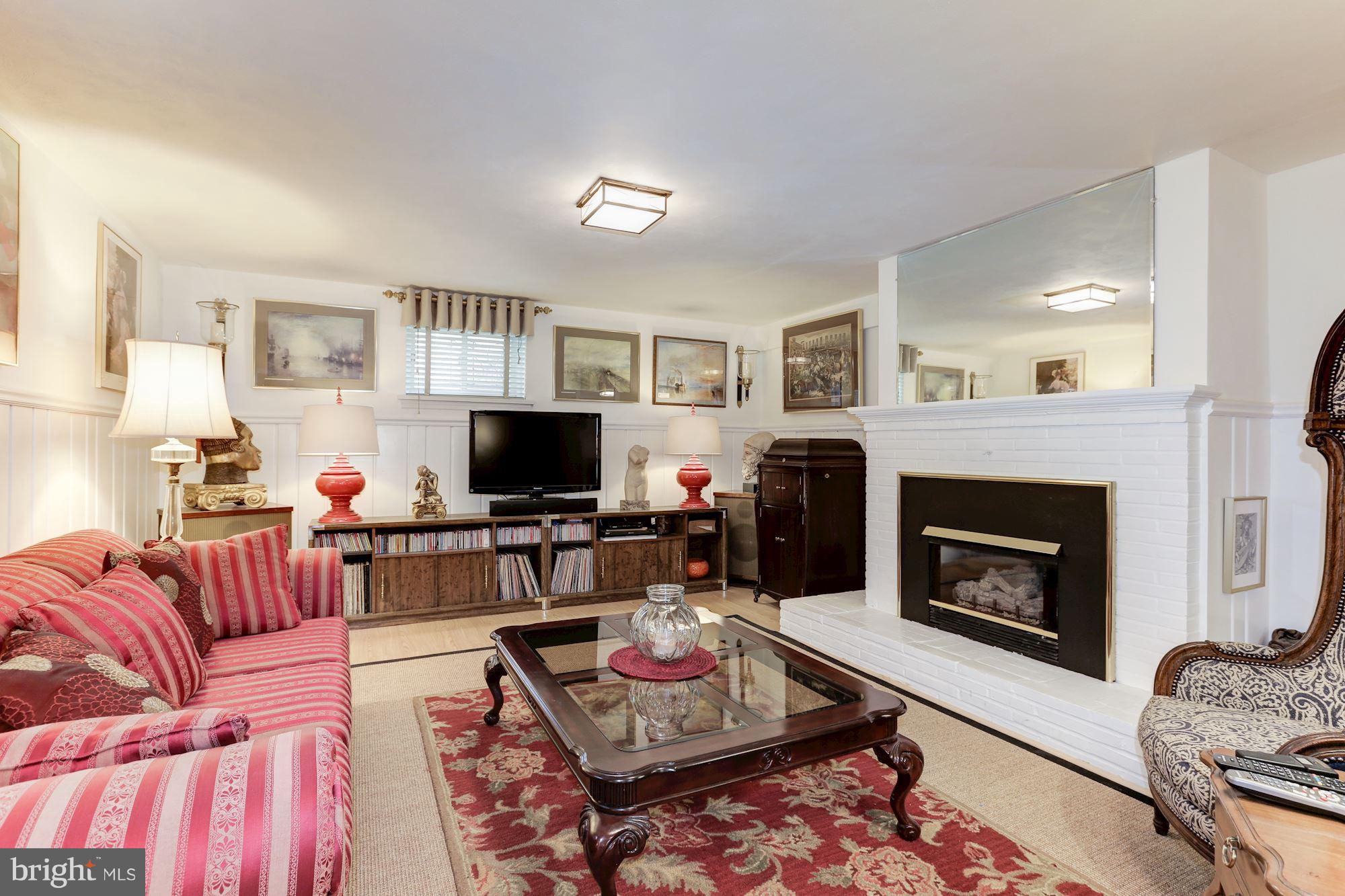 1461 Northgate Road Northwest Washington, DC 20012 - Photo 22 of 30 Family Room