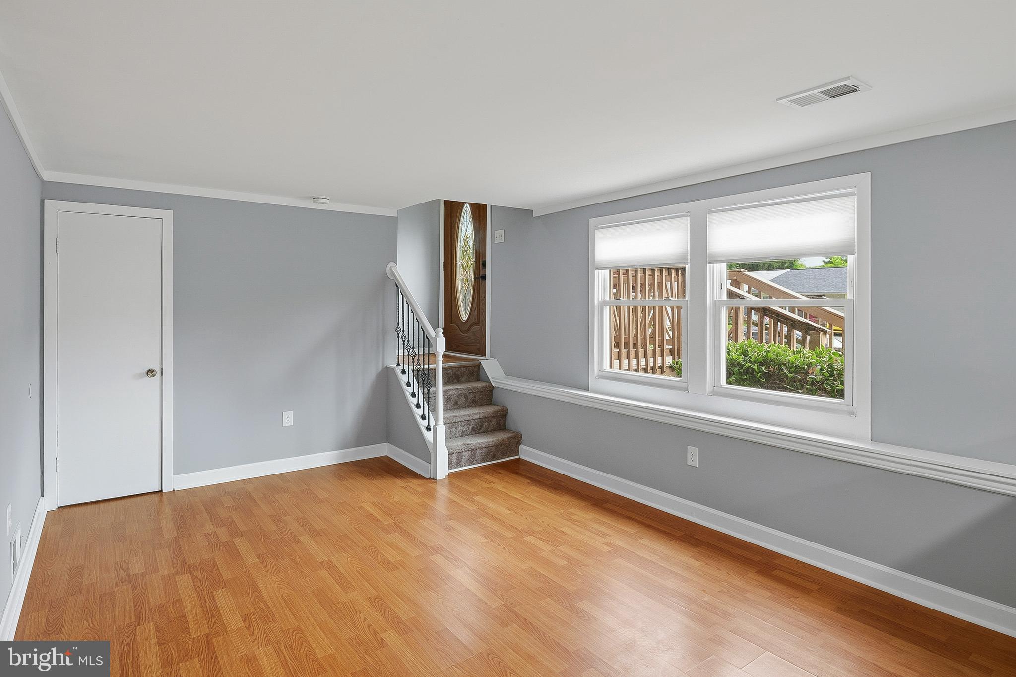 1332 Tenbrook Road Odenton, MD 21113 - Photo 22 of 39 Living Room