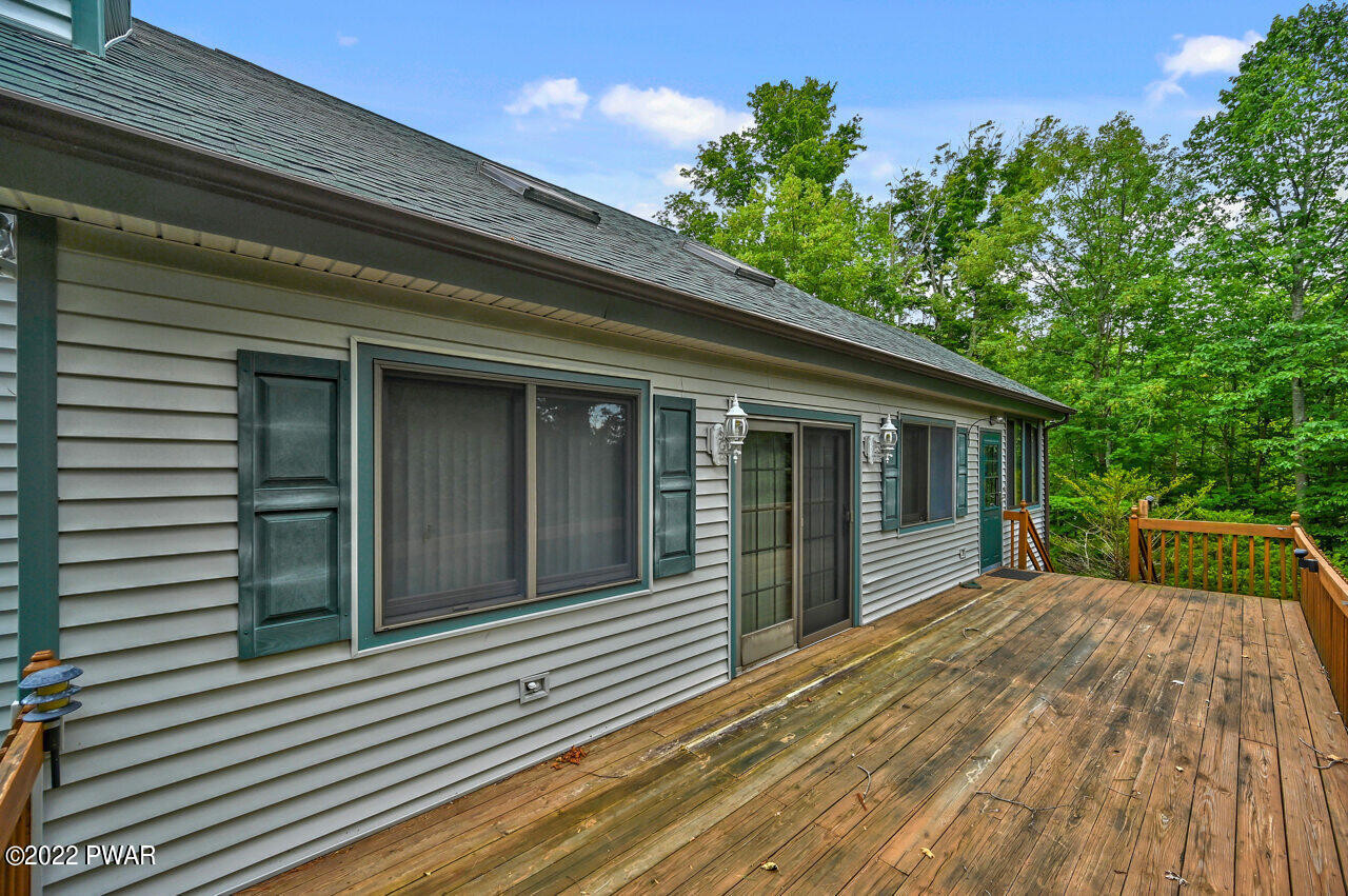 185 Ridgeview Drive Lake Ariel, PA 18436 - Photo 4 of 56