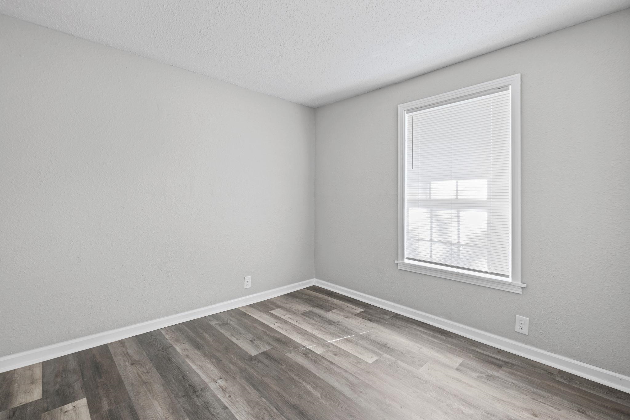 564 West Peebles Road Memphis, TN 38109 - Photo 13 of 16 Gallery Image 13
