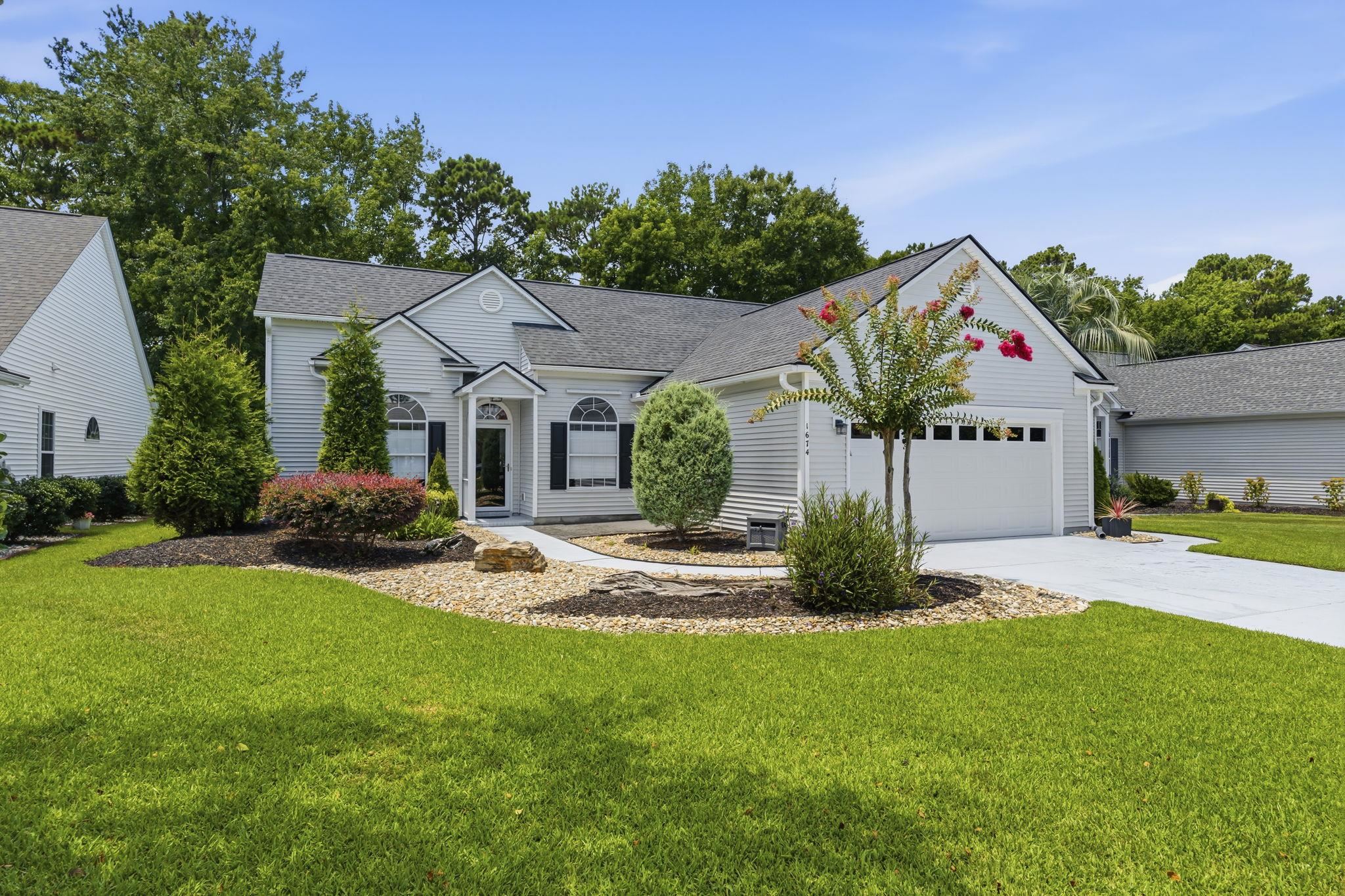 1674 Sedgefield Drive Murrells Inlet, SC 29576 - Photo 5 of 45