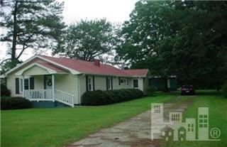 306 Chicken Neck Road Teachey, NC 28464 - Photo 1 of 9 Primary Photo