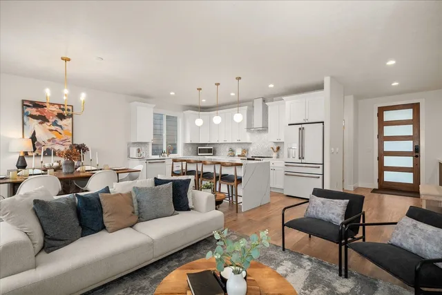 $789,900 | 2616 South Galway Lane, Spokane Valley, WA 99037