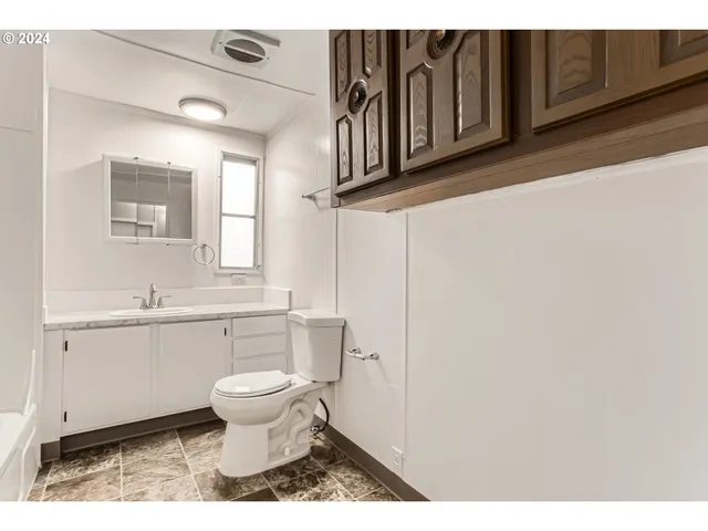 $60,000 | 26052 Southeast Eagle Creek Road, Unit 12, Eagle Creek, OR 97022