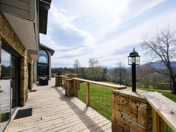 $2,499,987 | 1252 Crestview Drive, Pigeon Forge, TN 37863