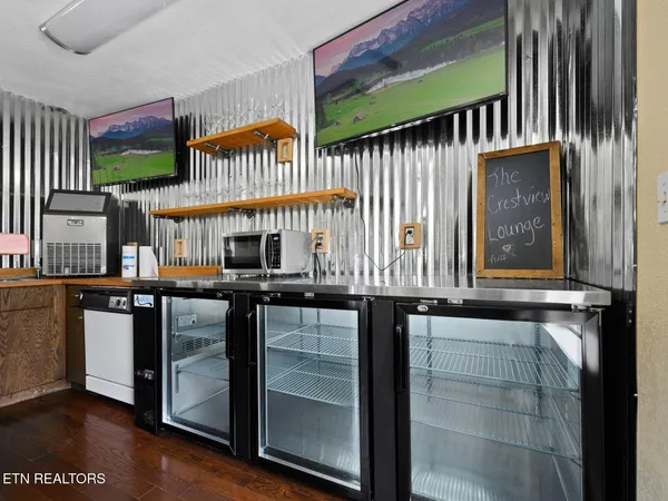 $2,499,987 | 1252 Crestview Drive, Pigeon Forge, TN 37863