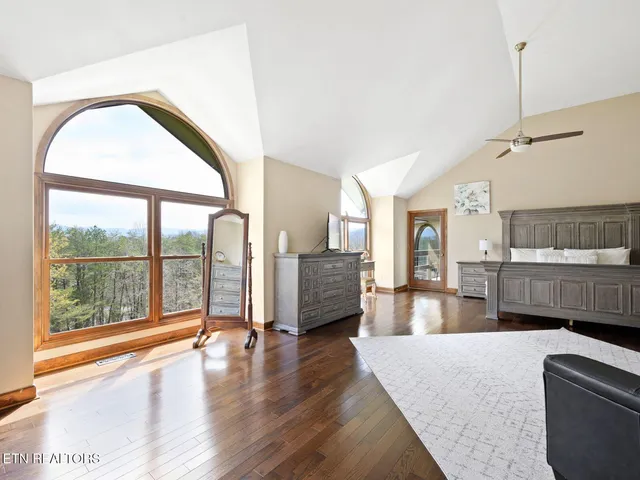 $2,844,775 | 1252 Crestview Drive, Pigeon Forge, TN 37863