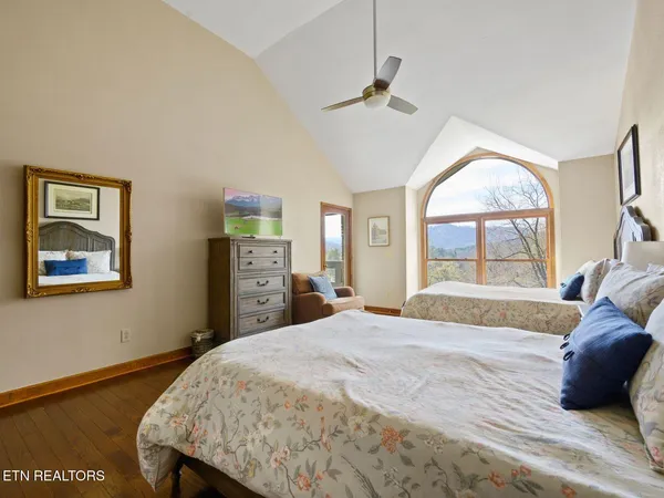 $2,499,987 | 1252 Crestview Drive, Pigeon Forge, TN 37863