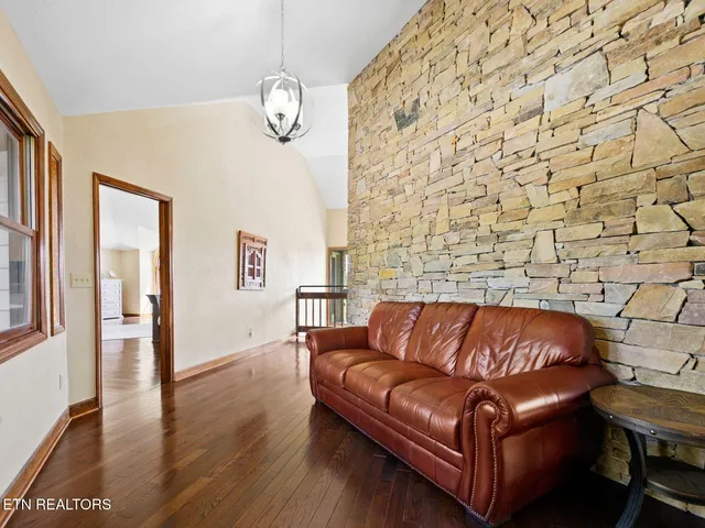 $2,844,775 | 1252 Crestview Drive, Pigeon Forge, TN 37863