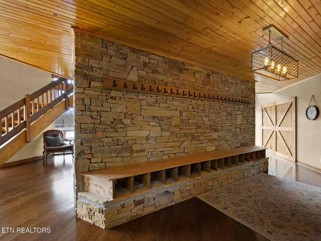 $2,844,775 | 1252 Crestview Drive, Pigeon Forge, TN 37863