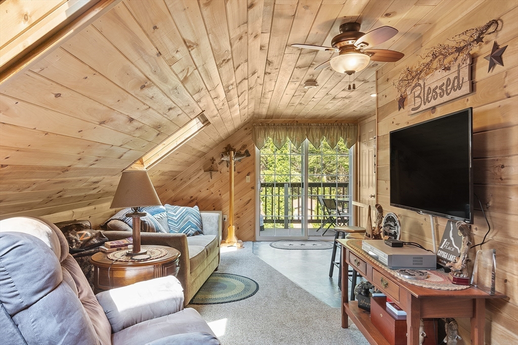 3 Brook Road Ashburnham, MA 01430 - Photo 27 of 42