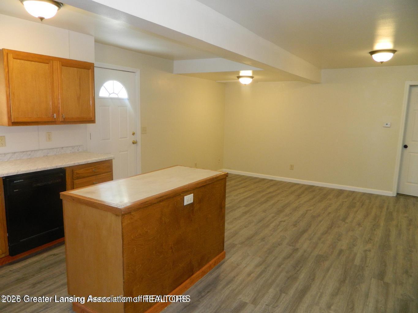 2936 Jolly Road Okemos, MI 48864 - Photo 4 of 19 Jolly 4