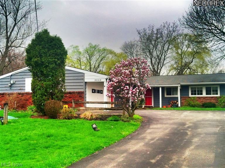 3040 Bremerton Road Cleveland, OH 44124 - Photo 1 of 8