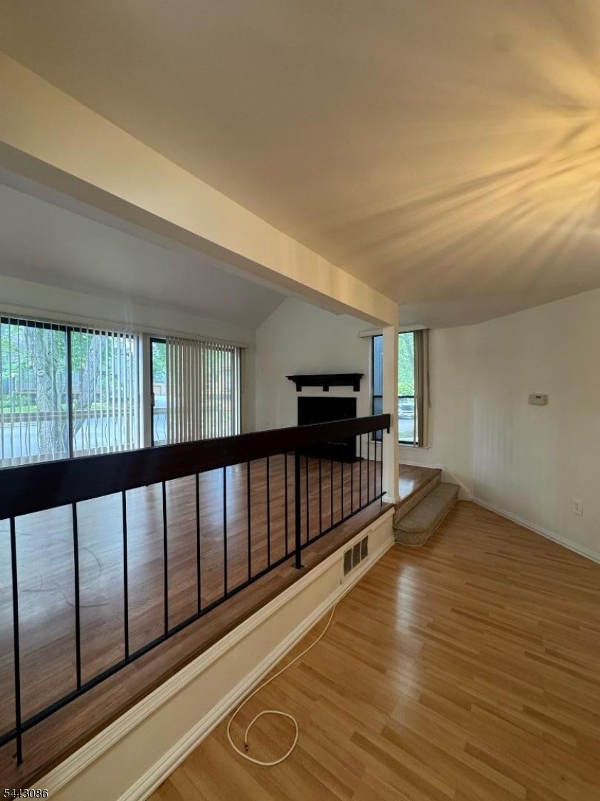 82 Sycamore Court Bernards, NJ 07920 - Photo 5 of 17