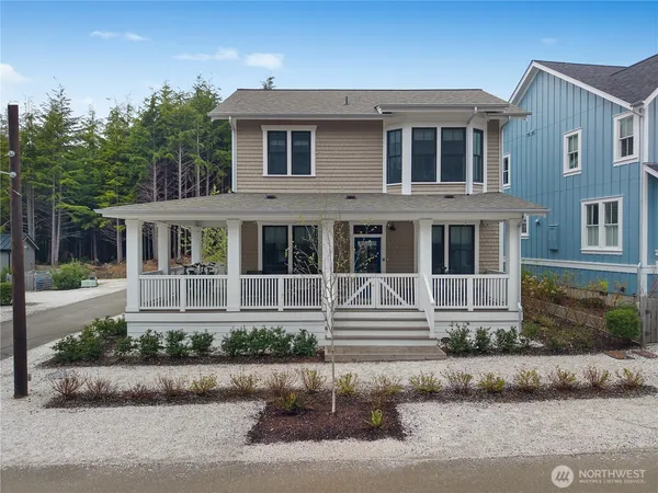 $1,205,000 | 421 East Compass Street, Pacific Beach, WA 98571