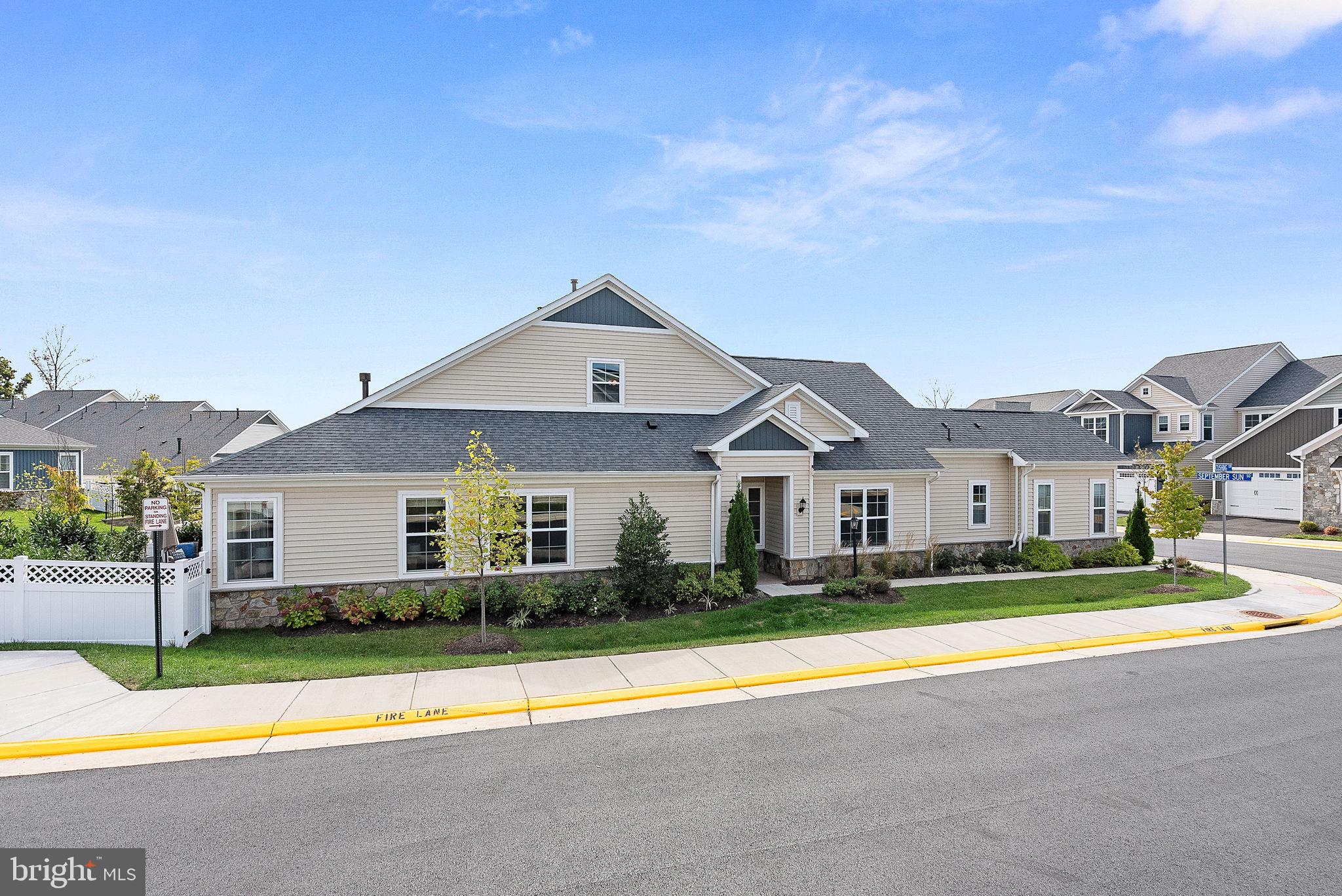 23656 September Sun Square Ashburn, VA 20148 - Photo 2 of 44