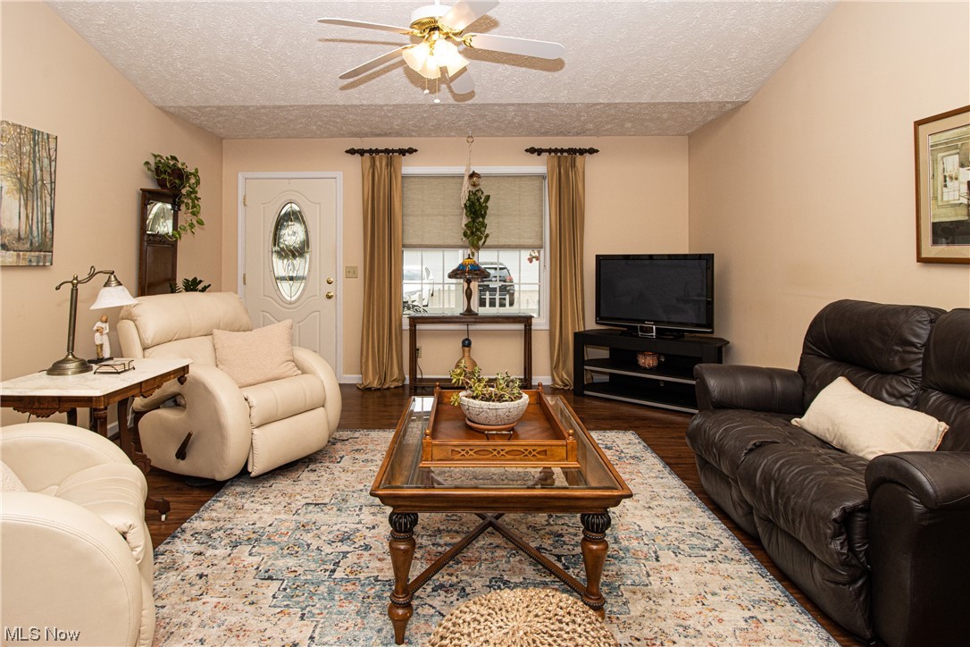 5930 Lake Road West, Unit 702 Ashtabula, OH 44004 - Photo 4 of 26 Gallery Image 4
