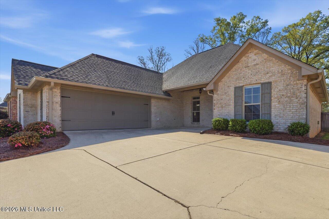 668 Conti Drive Brandon, MS 39042 - Photo 2 of 27 02-668 Conti Dr _ Home Tours MS