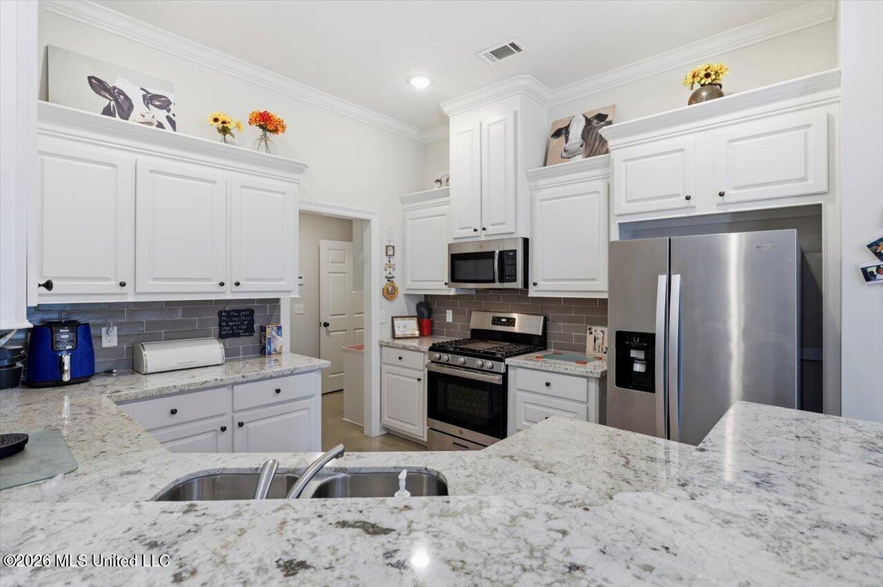 668 Conti Drive Brandon, MS 39042 - Photo 8 of 27 08-668 Conti Dr _ Home Tours MS