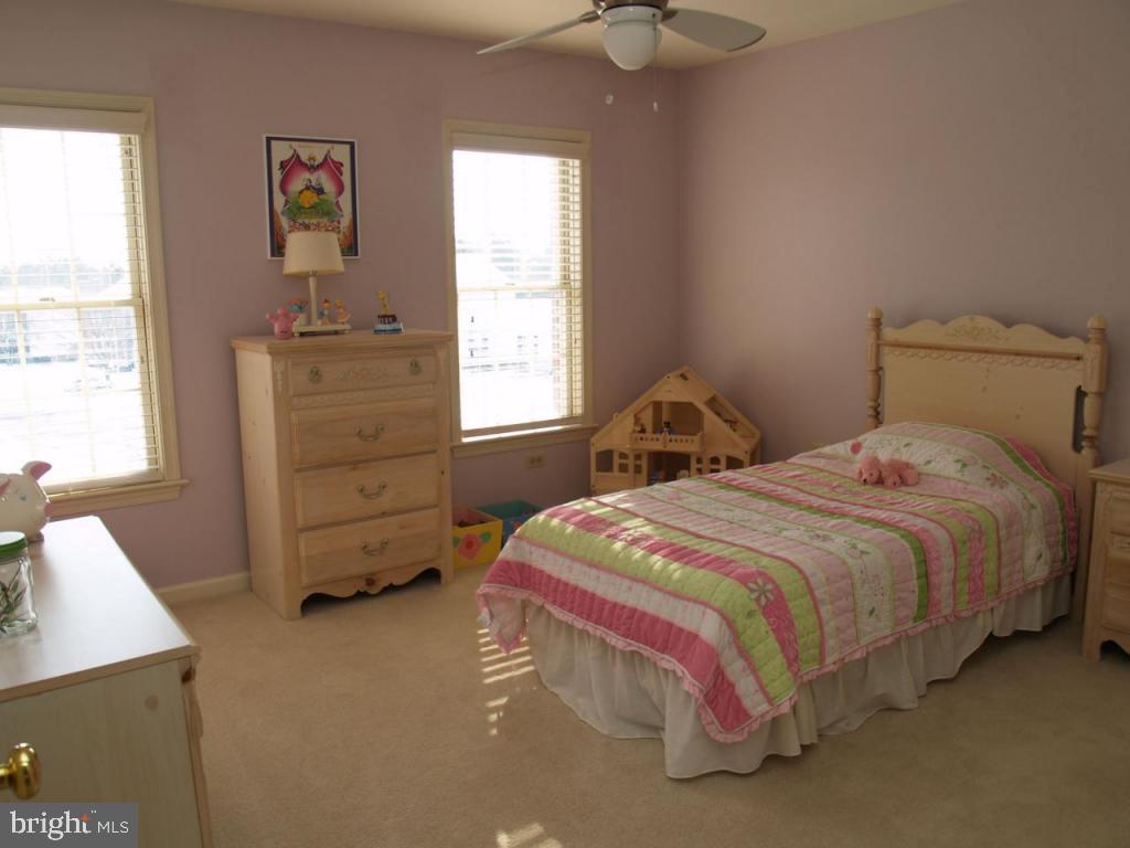 135 Milton Circle Lititz, PA 17543 - Photo 20 of 27