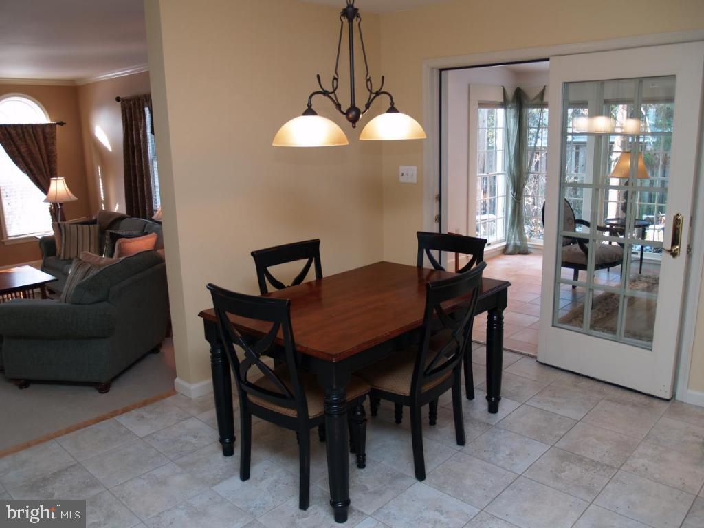 135 Milton Circle Lititz, PA 17543 - Photo 10 of 27