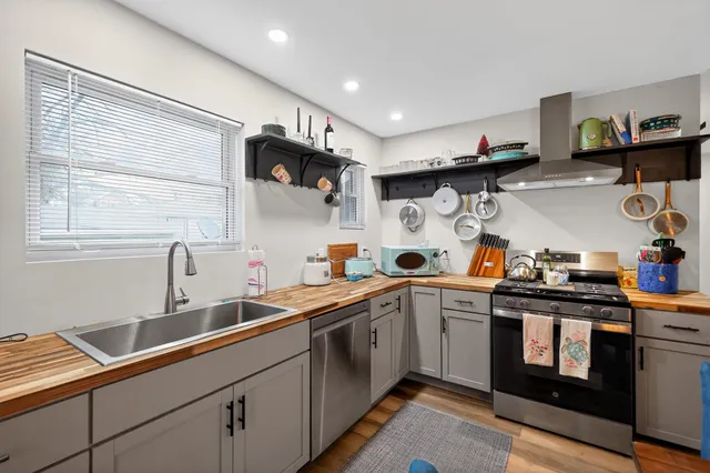 $384,900 | 205 Ann Street, Fox Lake, WI 53933