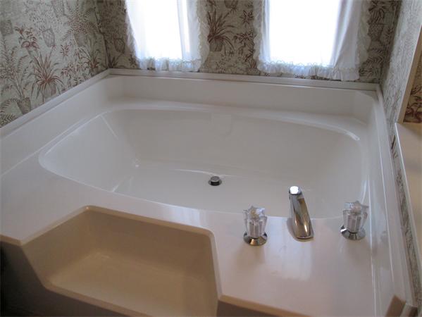 55 Contessa Lane Springfield, MA 01119 - Photo 13 of 21 Gallery Image 13