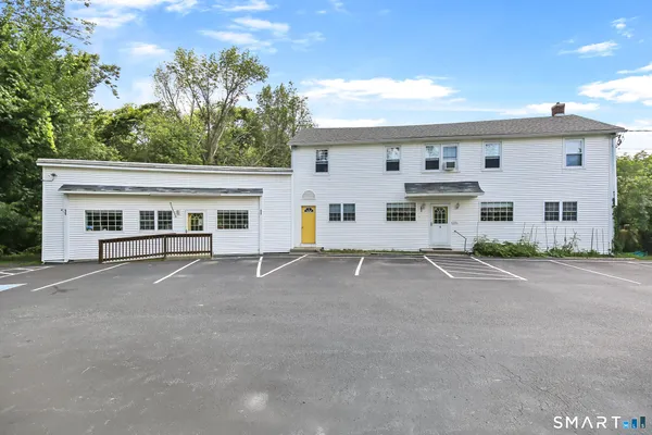 $1,700 | 1129 E Highway 169, Woodstock, CT 06281