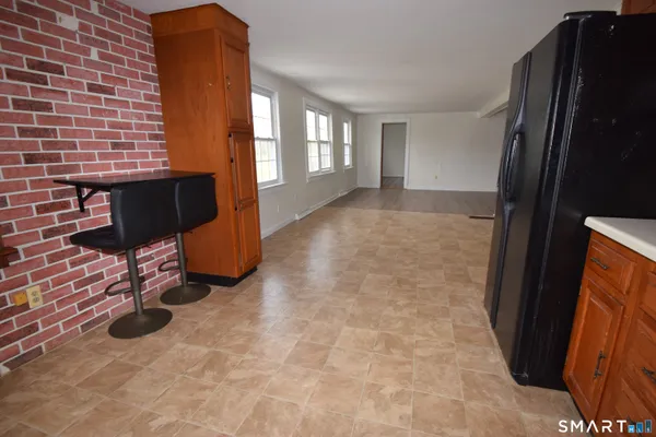 $1,700 | 1129 E Highway 169, Woodstock, CT 06281
