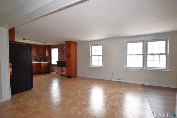$1,700 | 1129 E Highway 169, Woodstock, CT 06281