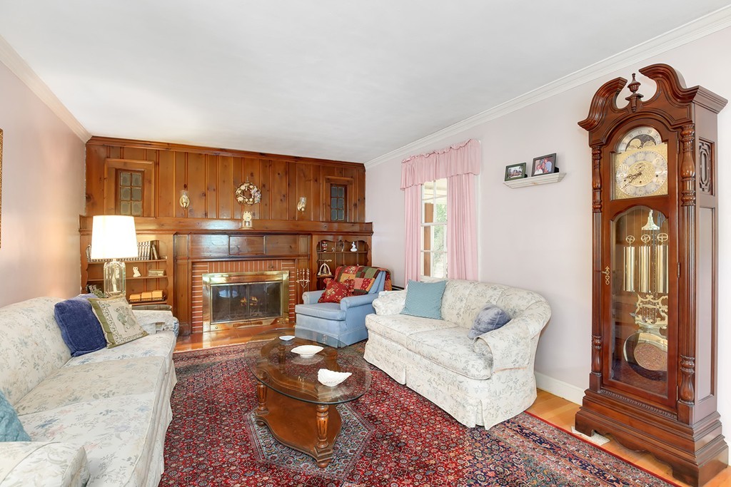 196 Lawrence Road Medford, MA 02155 - Photo 4 of 30 Gallery Image 4
