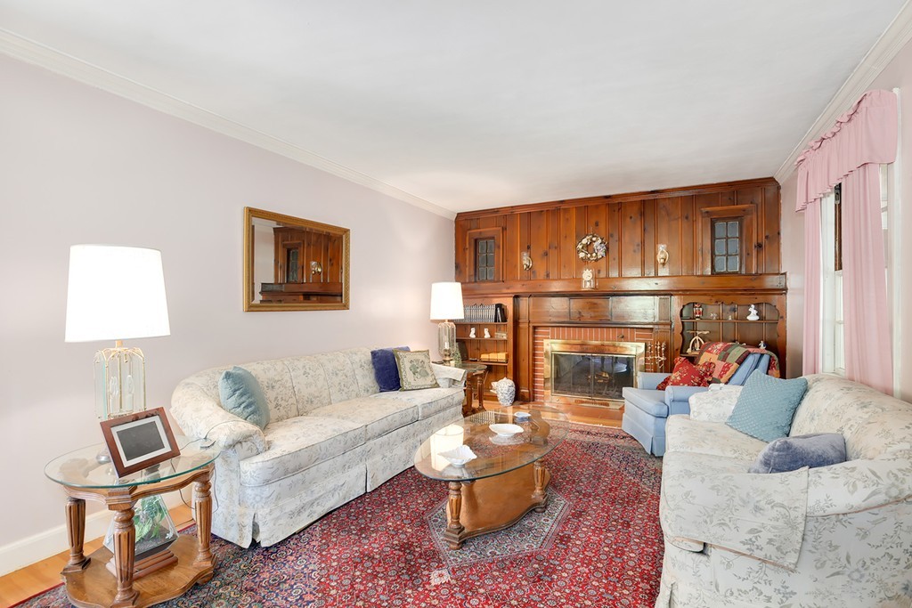 196 Lawrence Road Medford, MA 02155 - Photo 5 of 30 Gallery Image 5