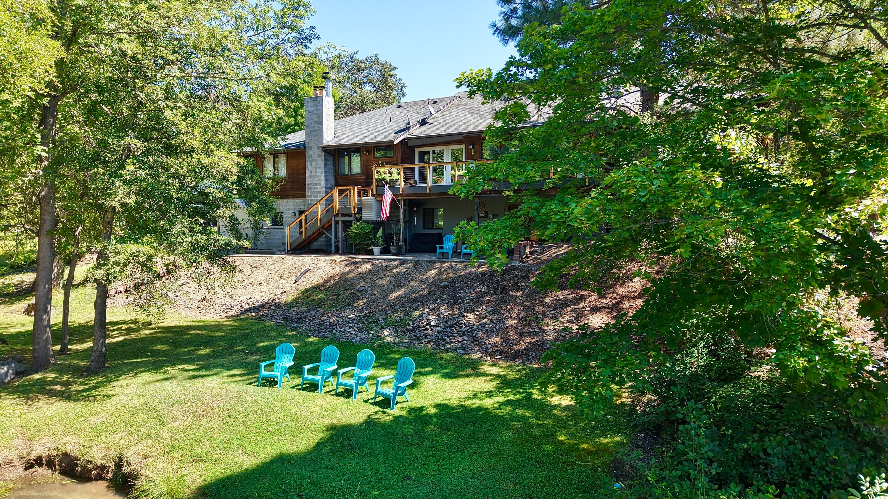 975 Old Ferry Road Shady Cove, OR 97539 - Photo 52 of 100 Rear View of home