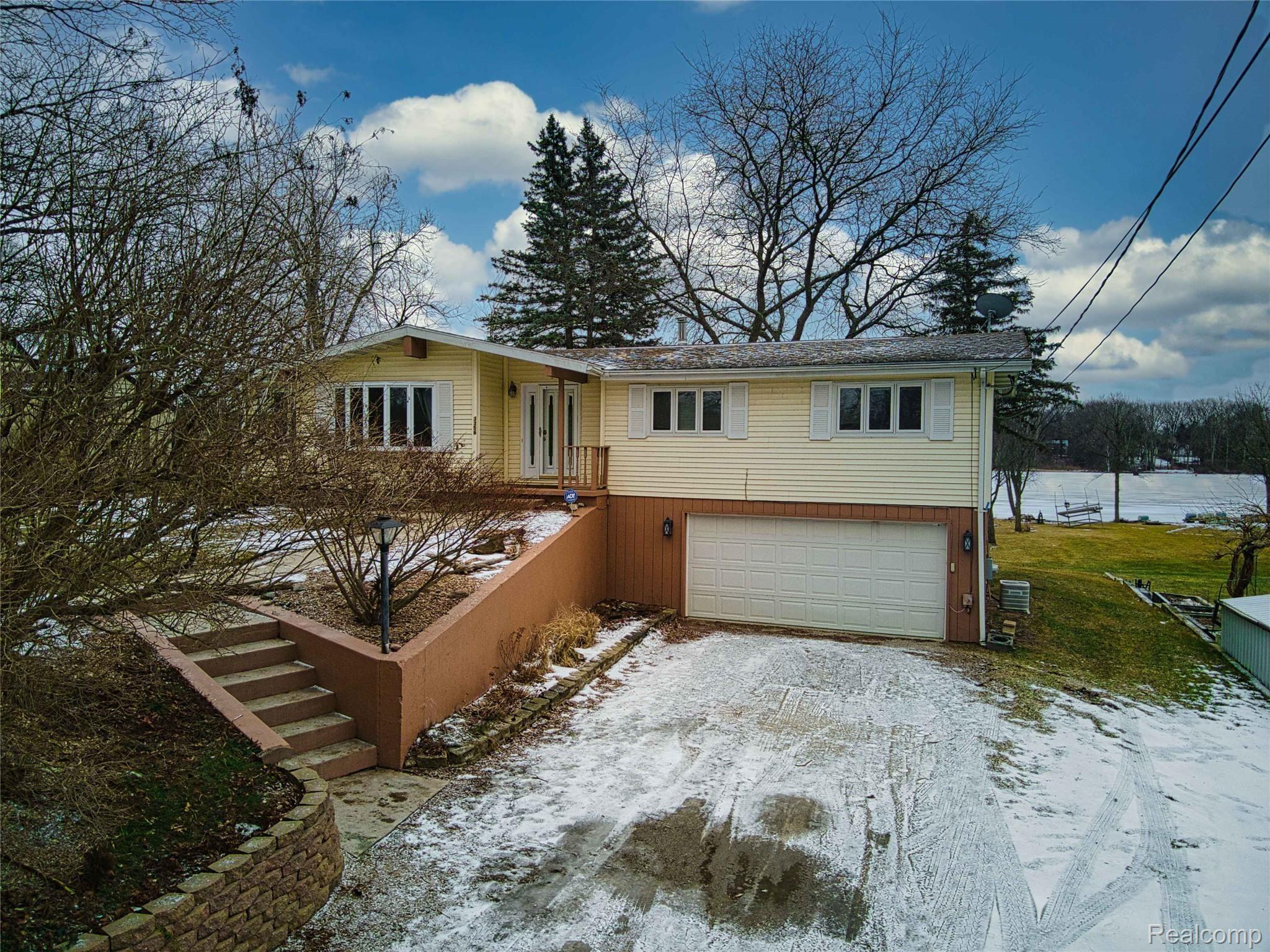 3356 East Pierson Road Flint, MI 48506 - Photo 1 of 17 DJI_0272.jpg