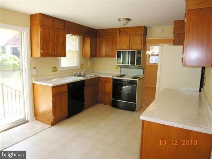 3905 Klausmier Road Nottingham, MD 21236 - Photo 6 of 20 Kitchen #2